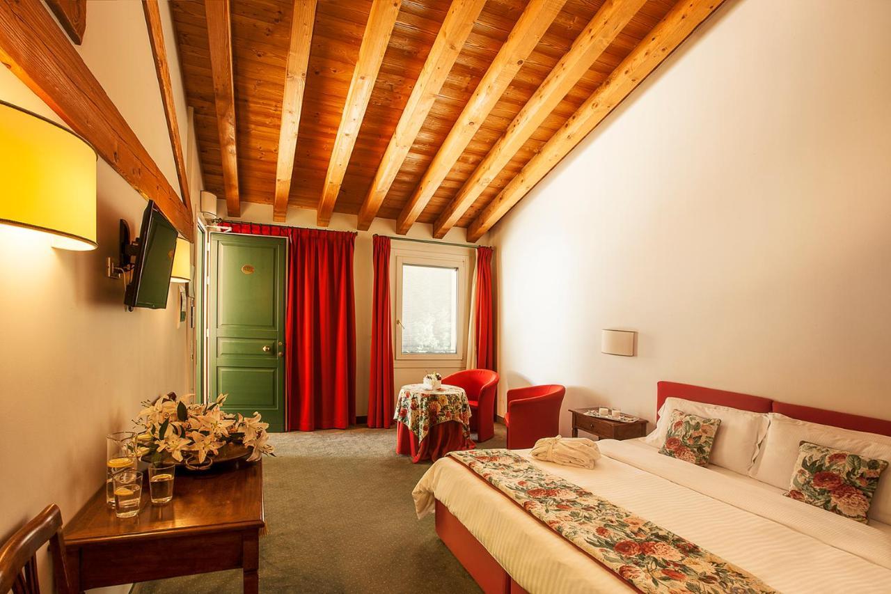 Albergo Al Moretto กัสเตลฟรันโก เวเนโต ภายนอก รูปภาพ